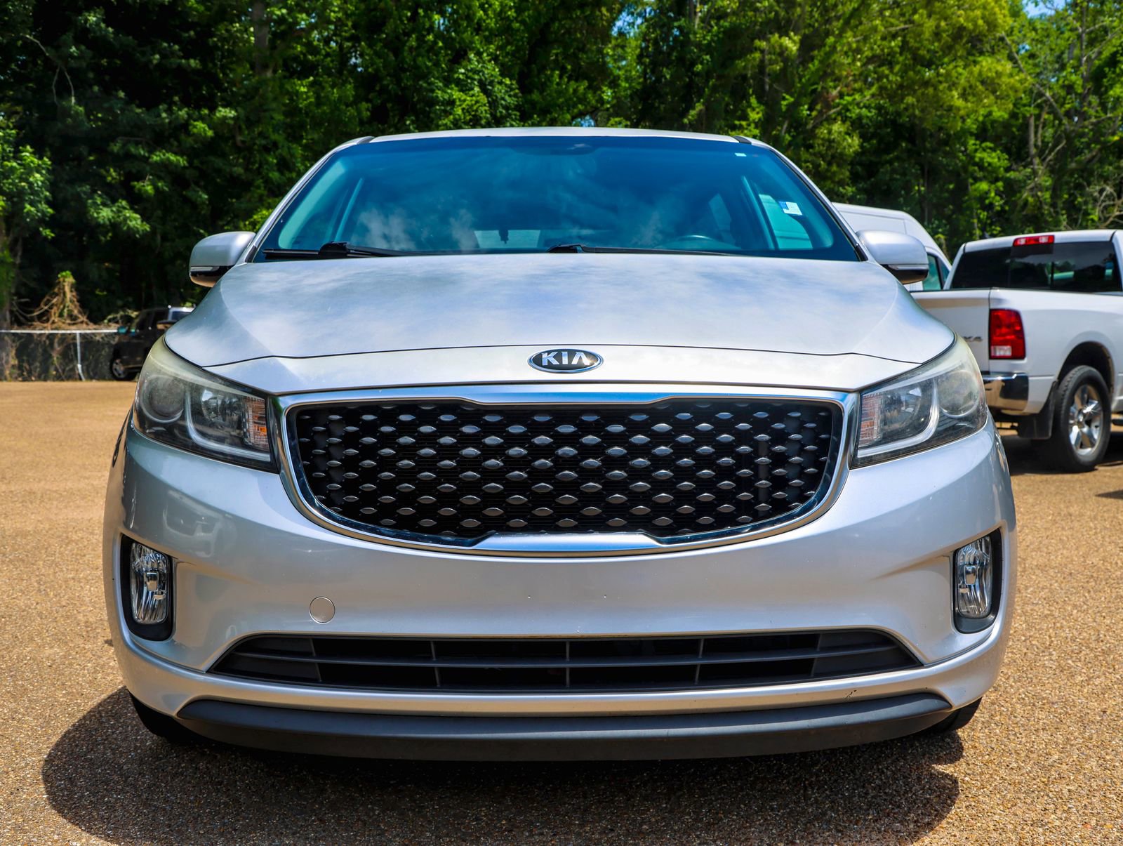 Used 2016 Kia Sedona EX FWD image 3