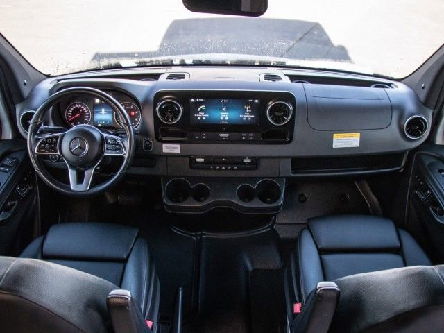 Used 2022 Mercedes-Benz Sprinter 3500 image 14