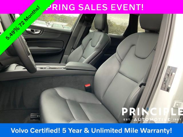 Certified 2025 Volvo XC60 B5 Core image 17