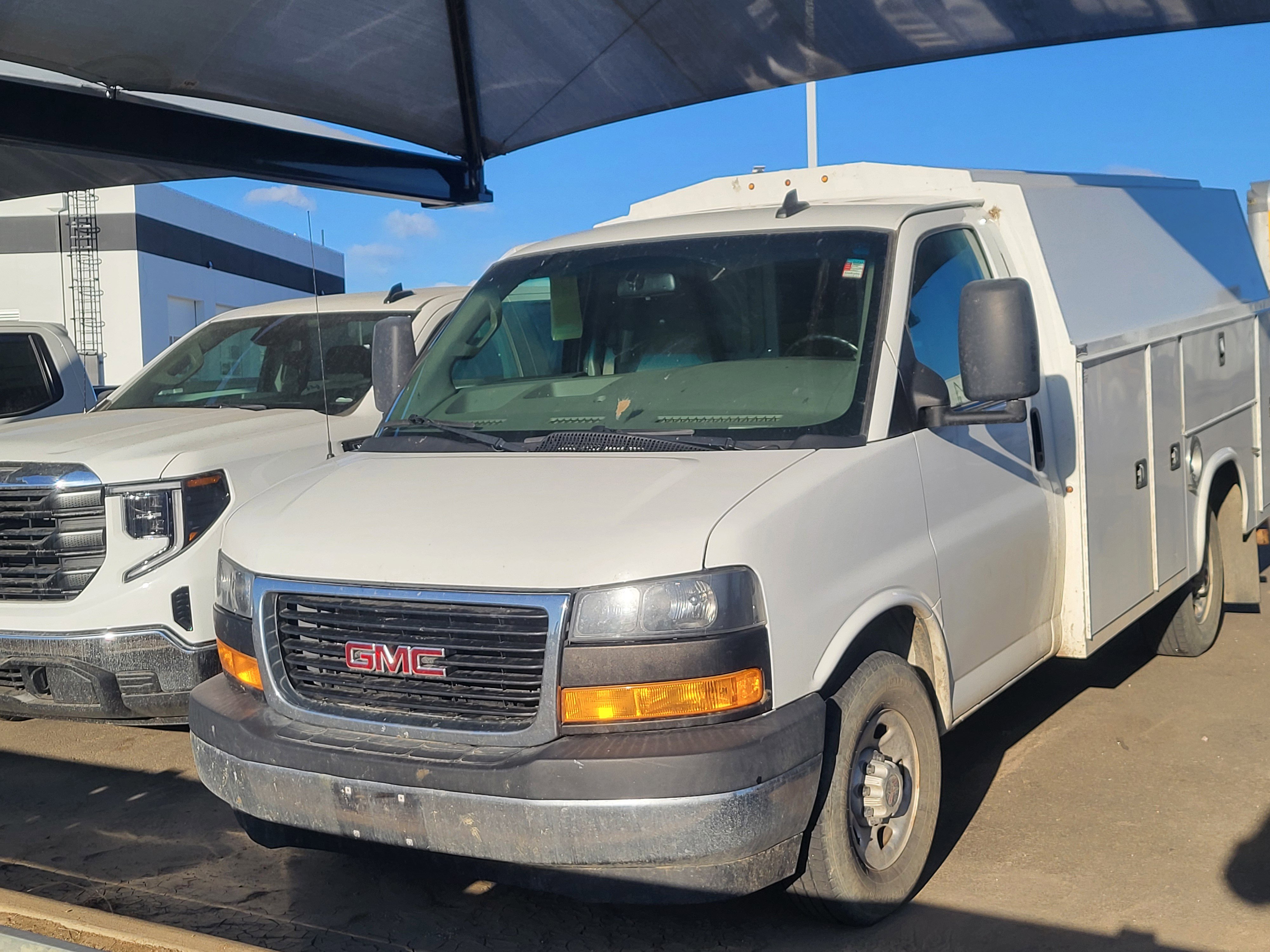 Used 2020 GMC Savana 3500 w/ Power Convenience Package image 1