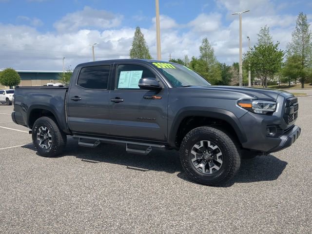 Certified 2022 Toyota Tacoma TRD Off-Road w/ TRD Premium Off Road Package image 2