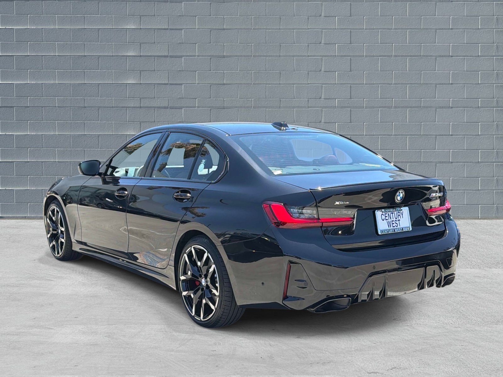 Used 2025 BMW M340i xDrive AWD/4WD image 3