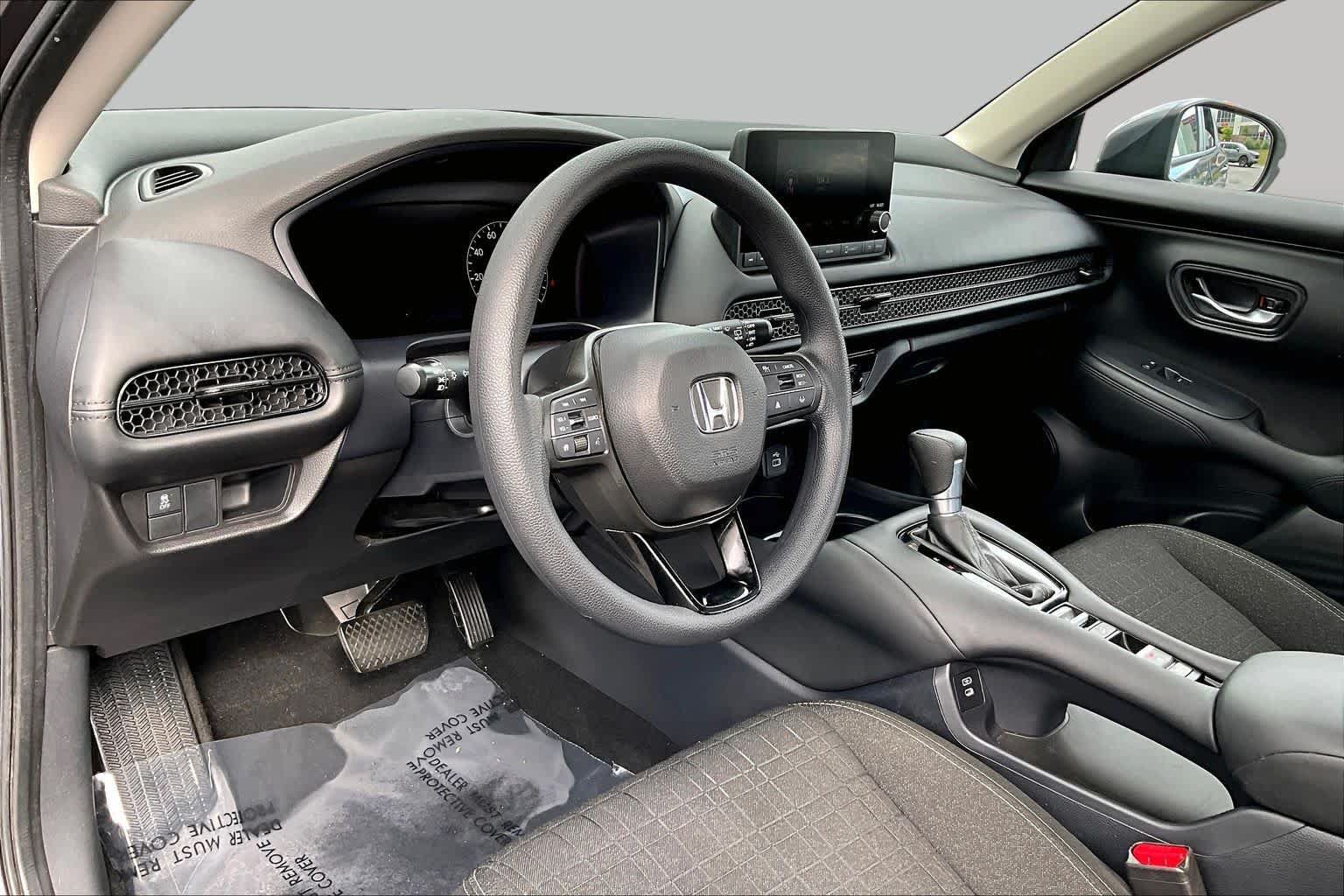 Used 2024 Honda HR-V LX image 18