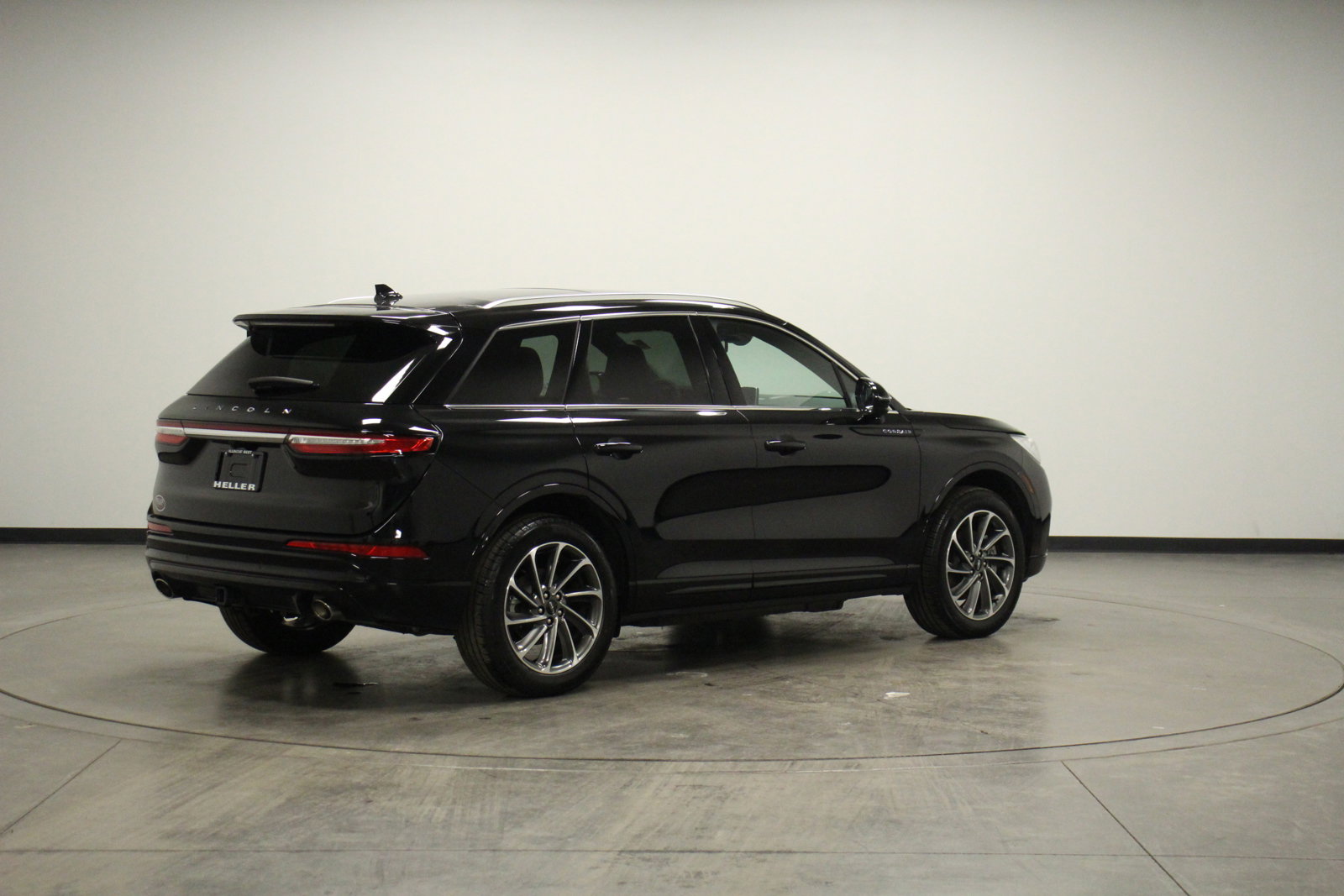 Used 2024 Lincoln Corsair Grand Touring w/ Equipment Group 301A AWD/4WD image 8