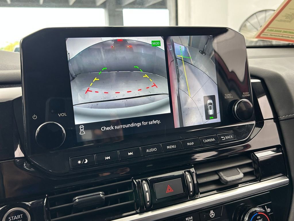 Used 2024 Nissan Pathfinder SL w/ SL Premium Package image 22