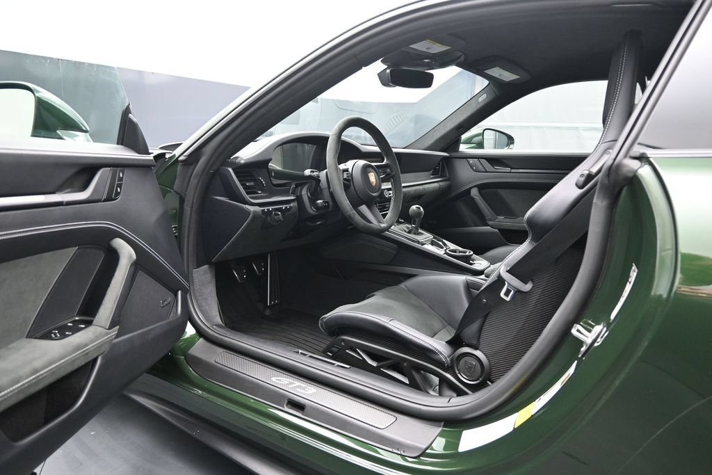 Certified 2025 Porsche 911 GT3 w/ Chrono Package RWD image 4