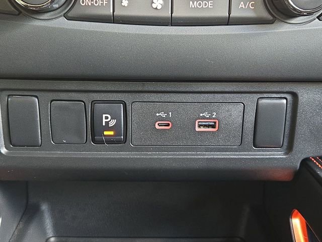 Used 2025 Nissan Frontier PRO-4X AWD/4WD image 20