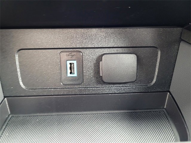 Certified 2018 Ford Escape Titanium w/ Ford Safe & Smart Package image 17