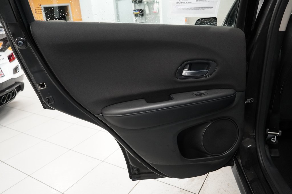 Used 2017 Honda HR-V LX image 23