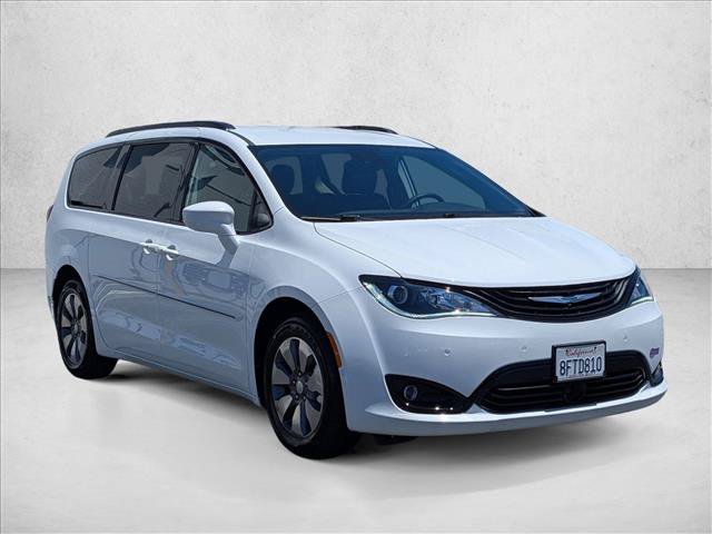 Used 2018 Chrysler Pacifica Limited w/ Advanced Safetytec Group FWD image 3