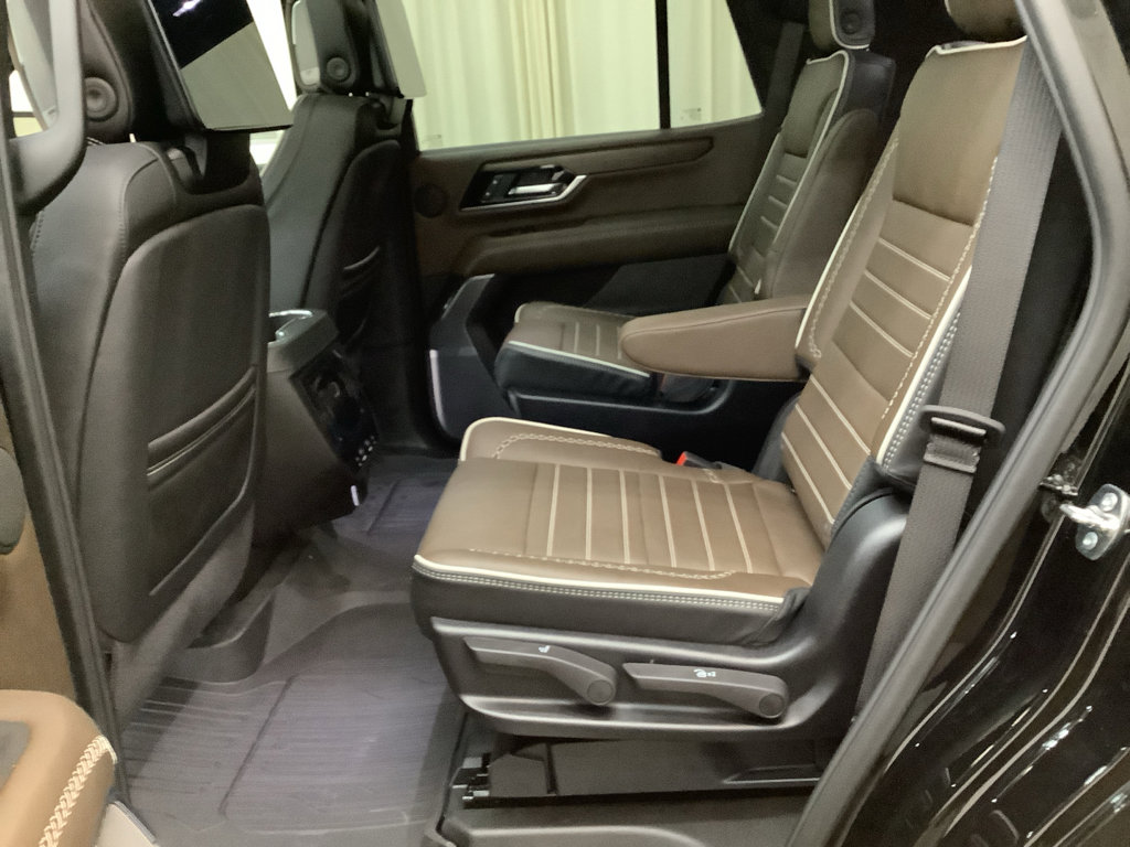 New 2026 GMC Yukon Denali Ultimate AWD/4WD image 26