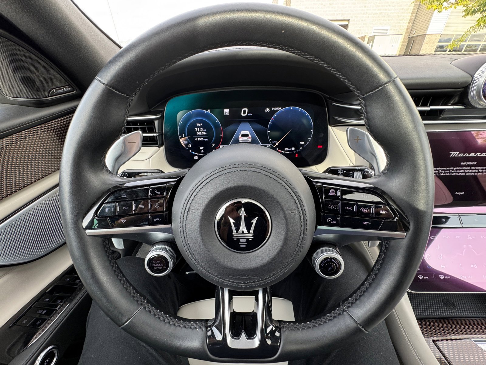 Used 2023 Maserati Grecale Modena AWD/4WD image 9