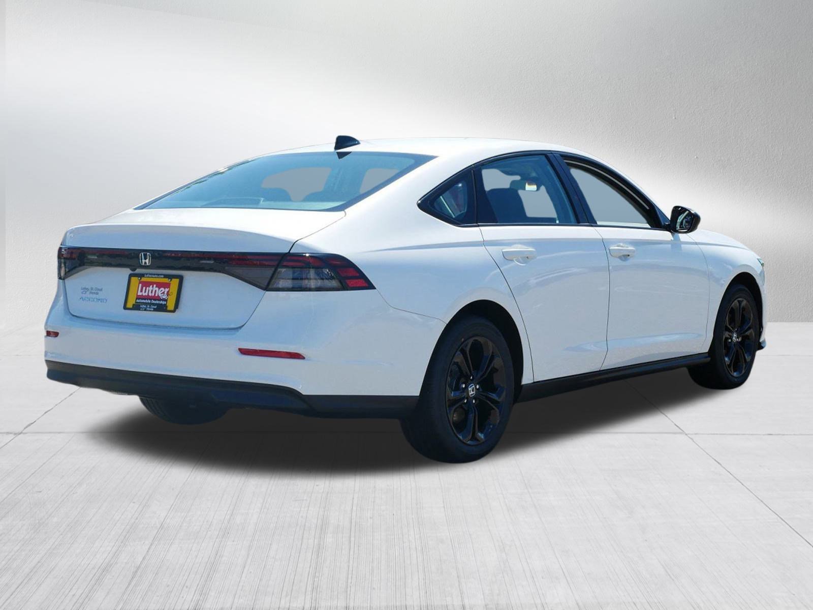 New 2025 Honda Accord SE image 4