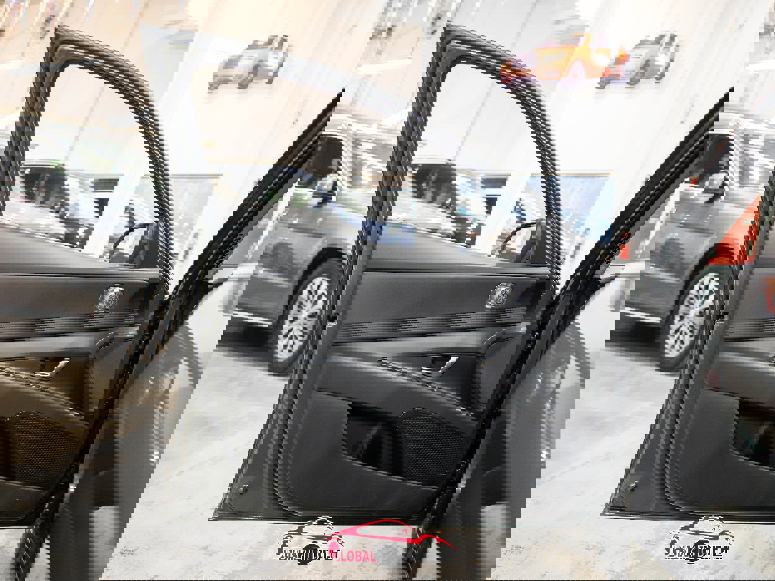 Used 2025 Hyundai Elantra SEL image 38