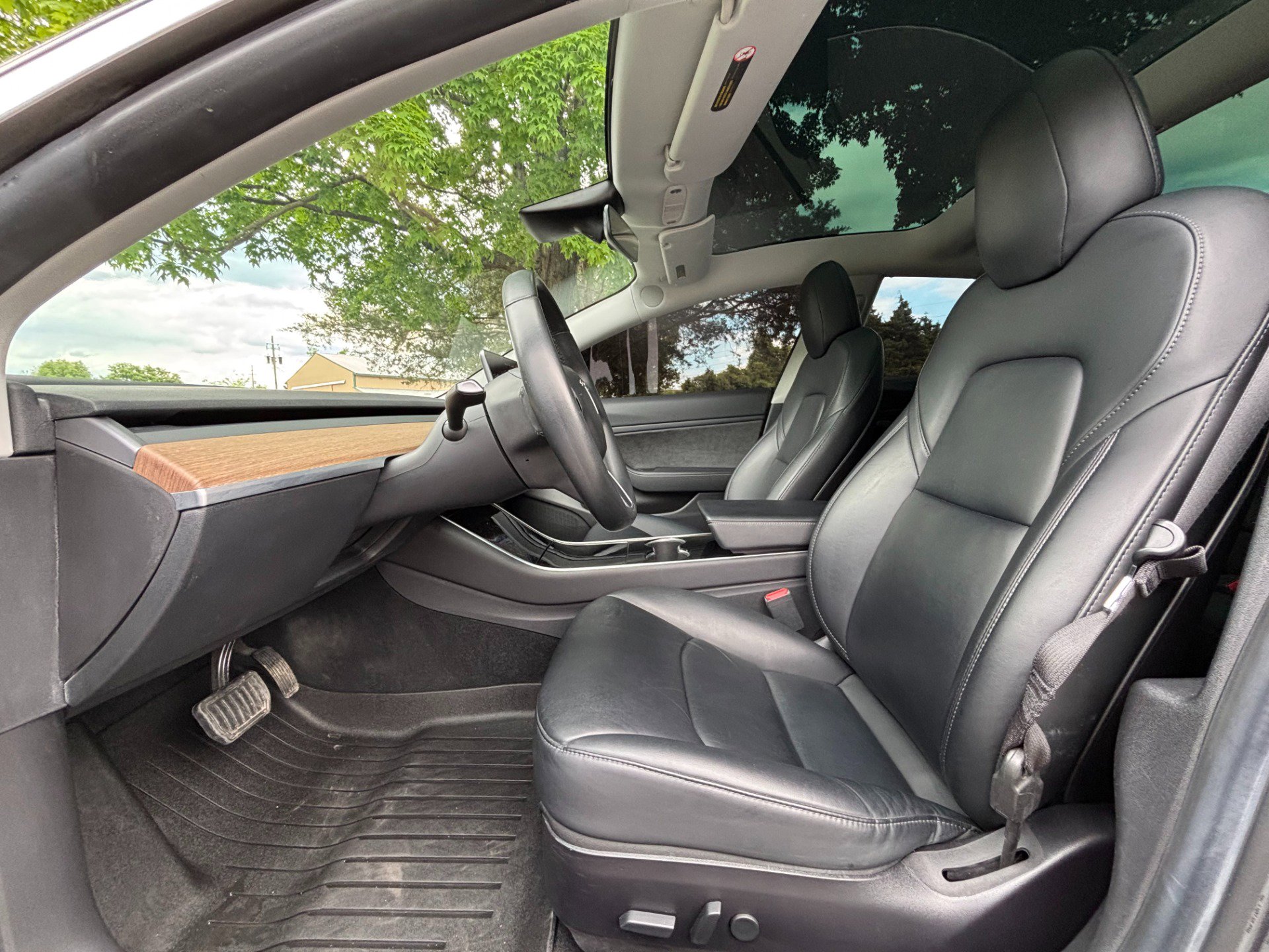 Used 2019 Tesla Model 3 Standard Range Plus RWD image 9