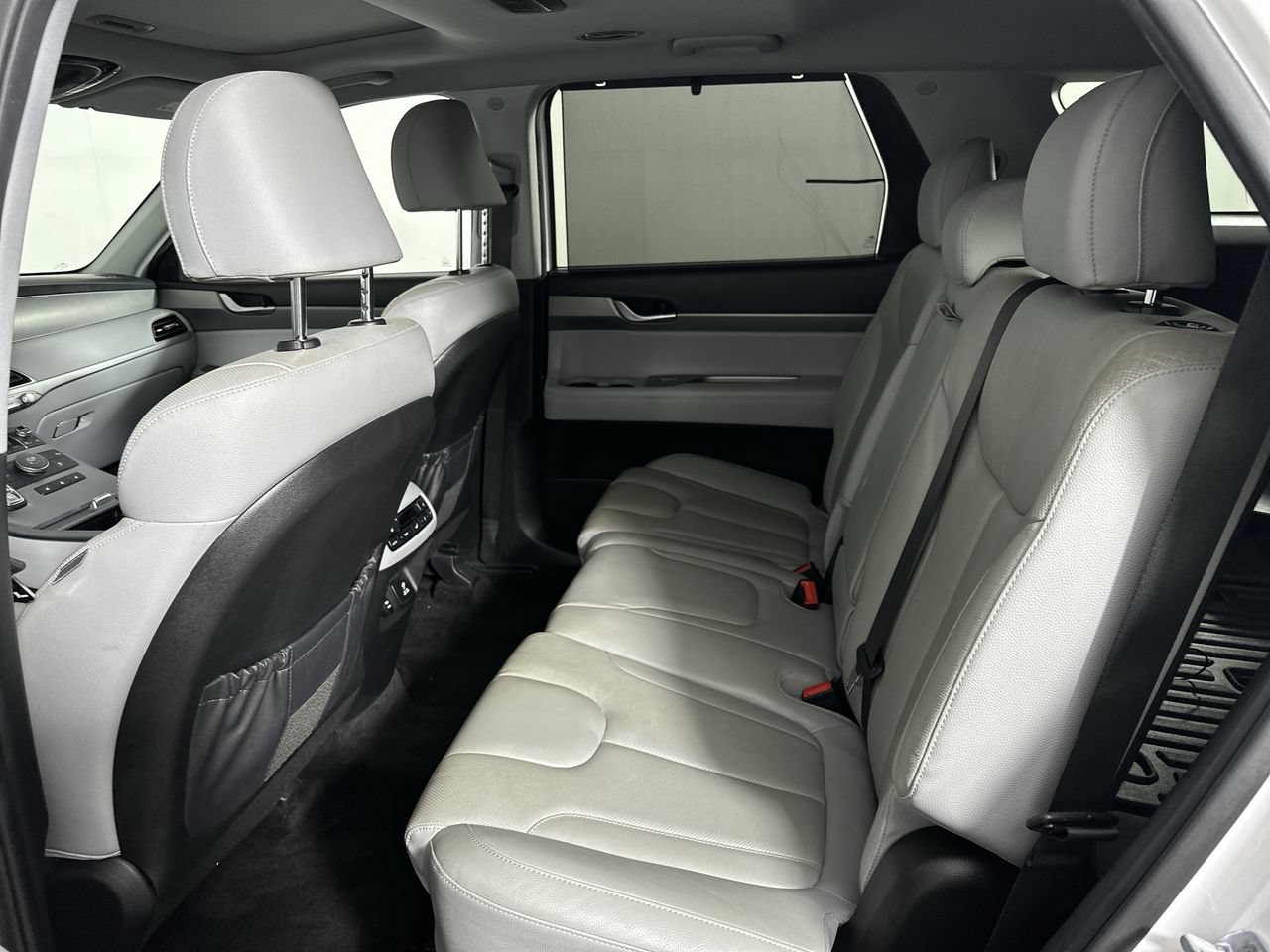 Used 2021 Hyundai Palisade SEL FWD image 18