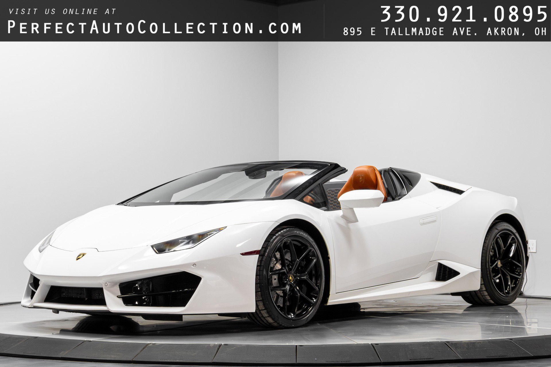Used 2019 Lamborghini Huracan LP 580-2 image 1