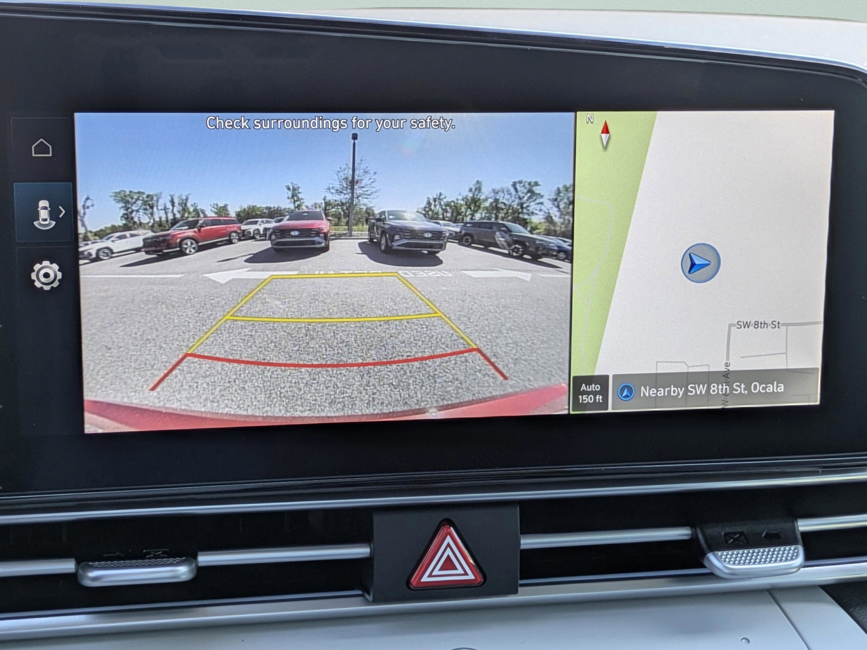 Used 2025 Hyundai Elantra Limited image 17