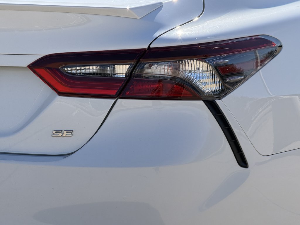 Used 2024 Toyota Camry SE FWD image 10