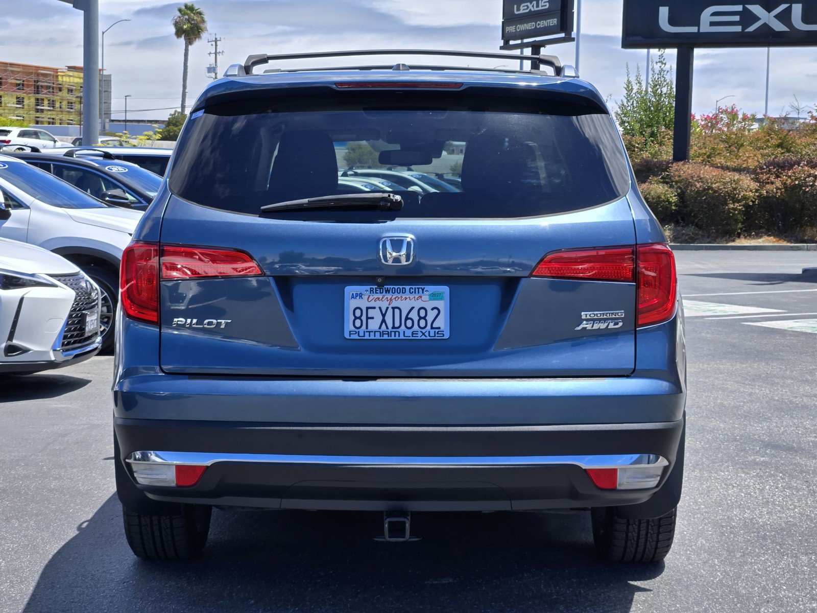 Used 2017 Honda Pilot Touring image 5