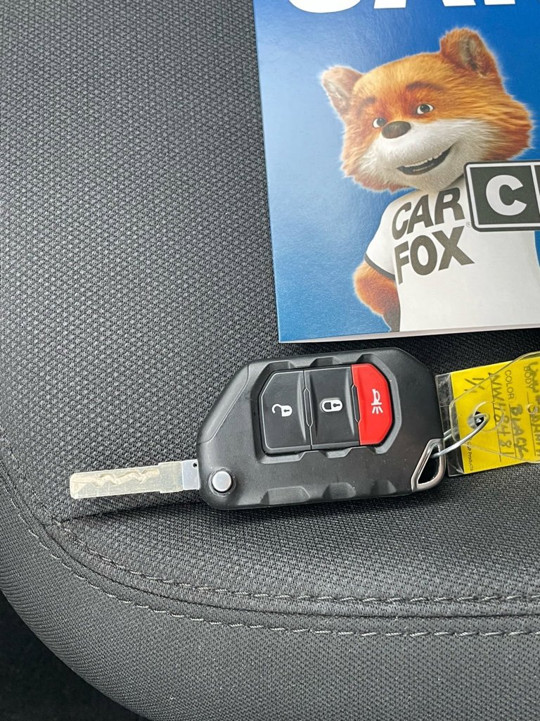 Used 2022 Jeep Wrangler Unlimited Sahara image 30