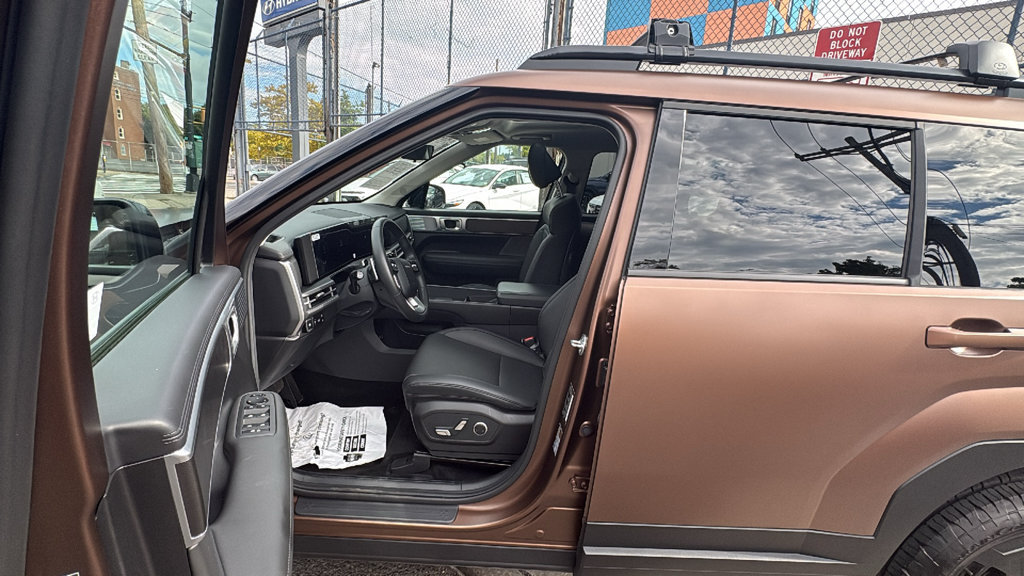 Used 2025 Hyundai Santa Fe XRT AWD/4WD image 12