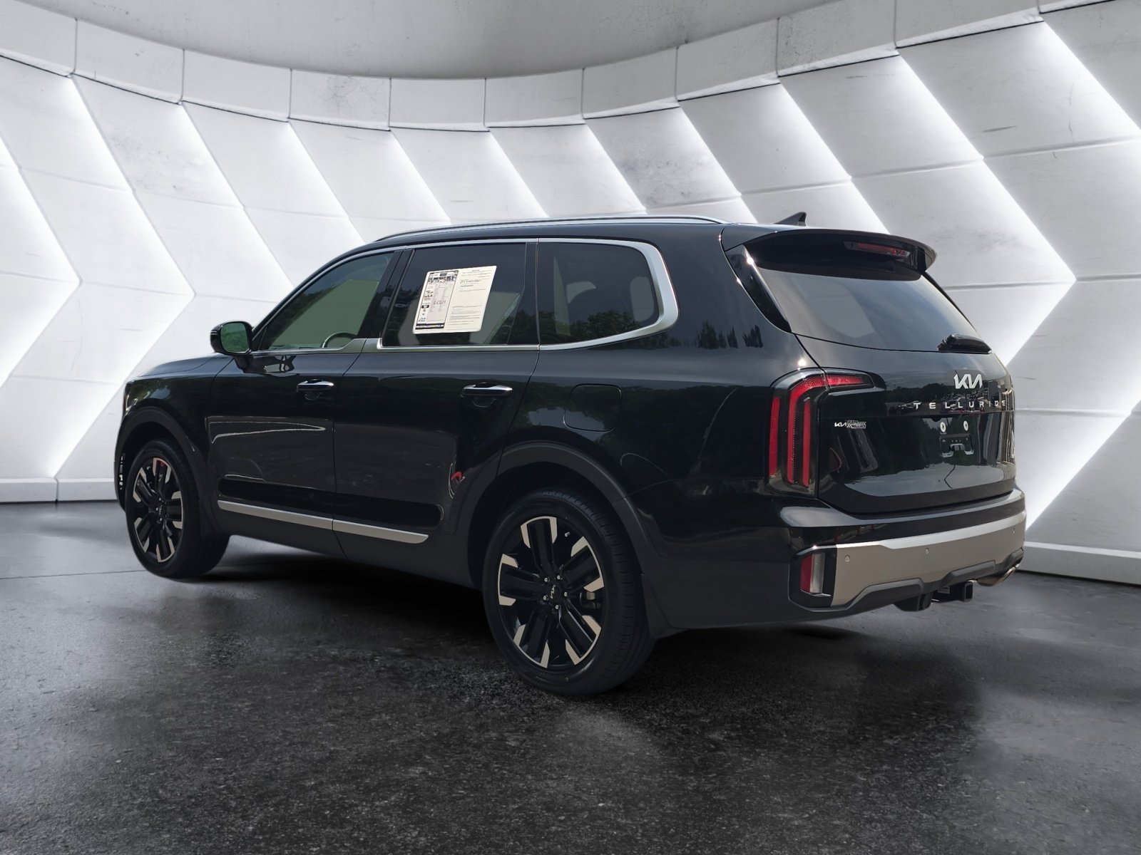 Used 2025 Kia Telluride SX Prestige AWD/4WD image 3
