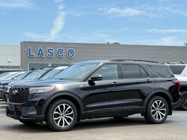 Used 2025 Ford Explorer ST-Line AWD/4WD image 34