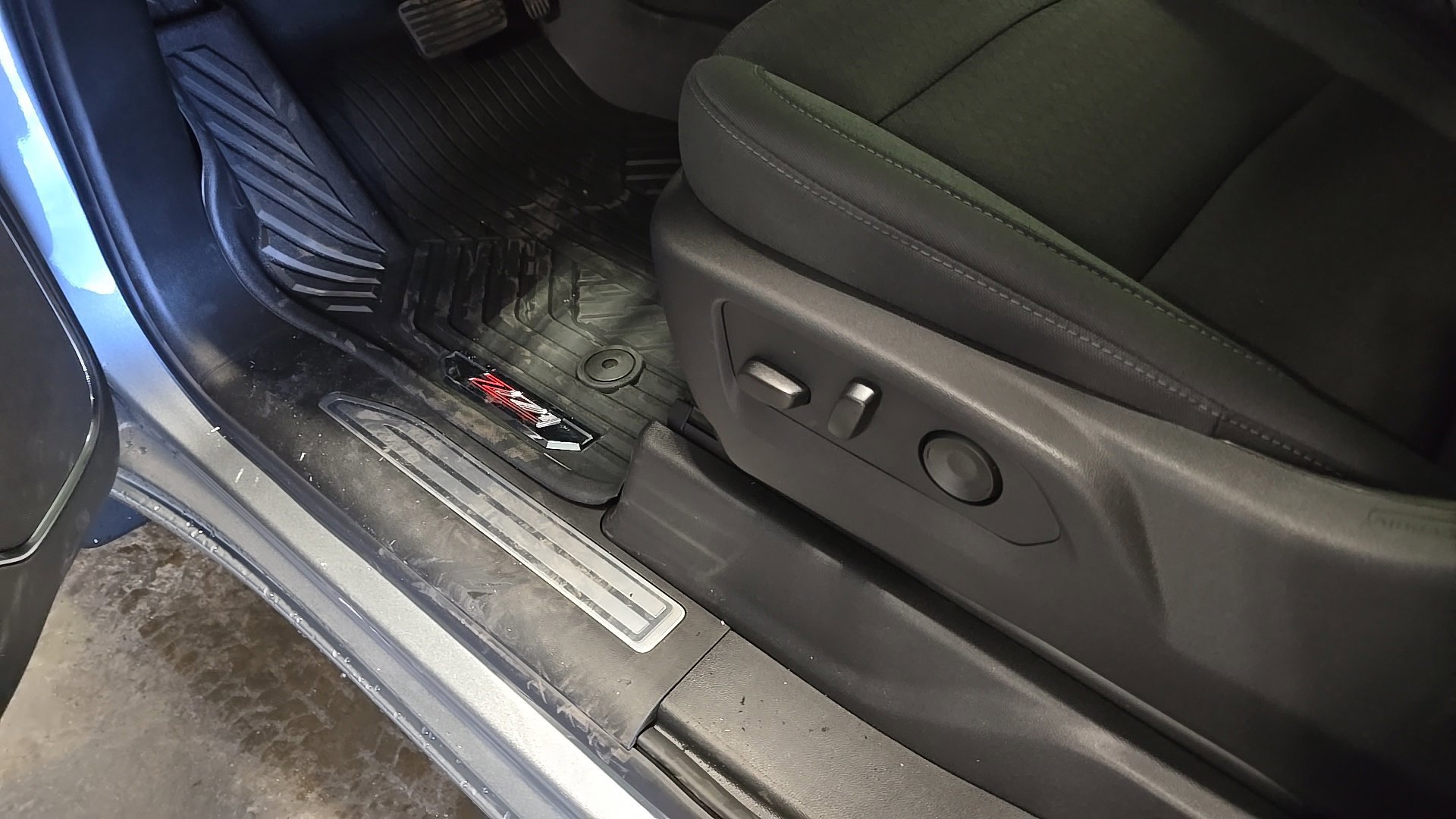 New 2026 Chevrolet Silverado 1500 RST image 18