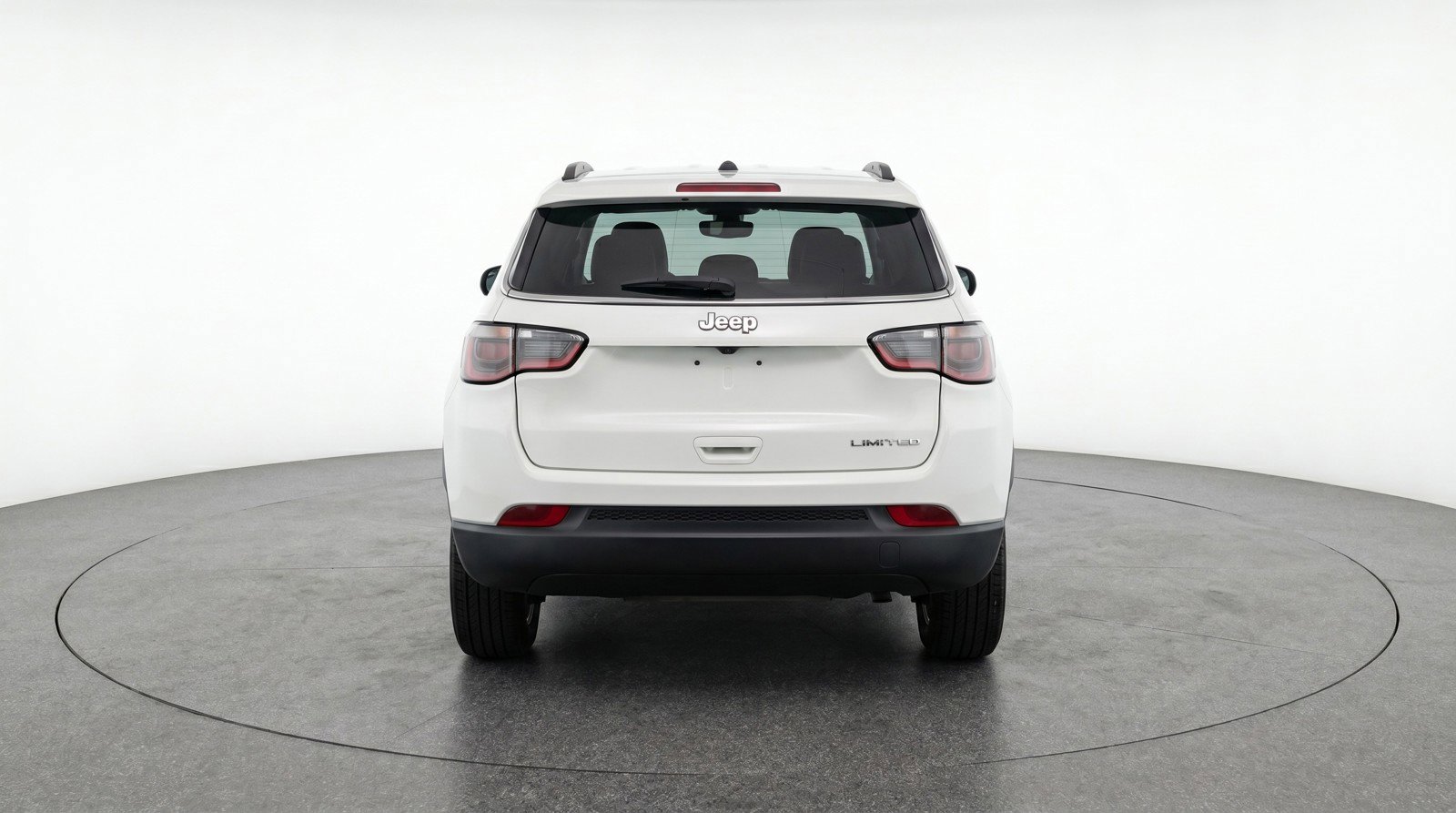 Used 2025 Jeep Compass Latitude AWD/4WD image 7