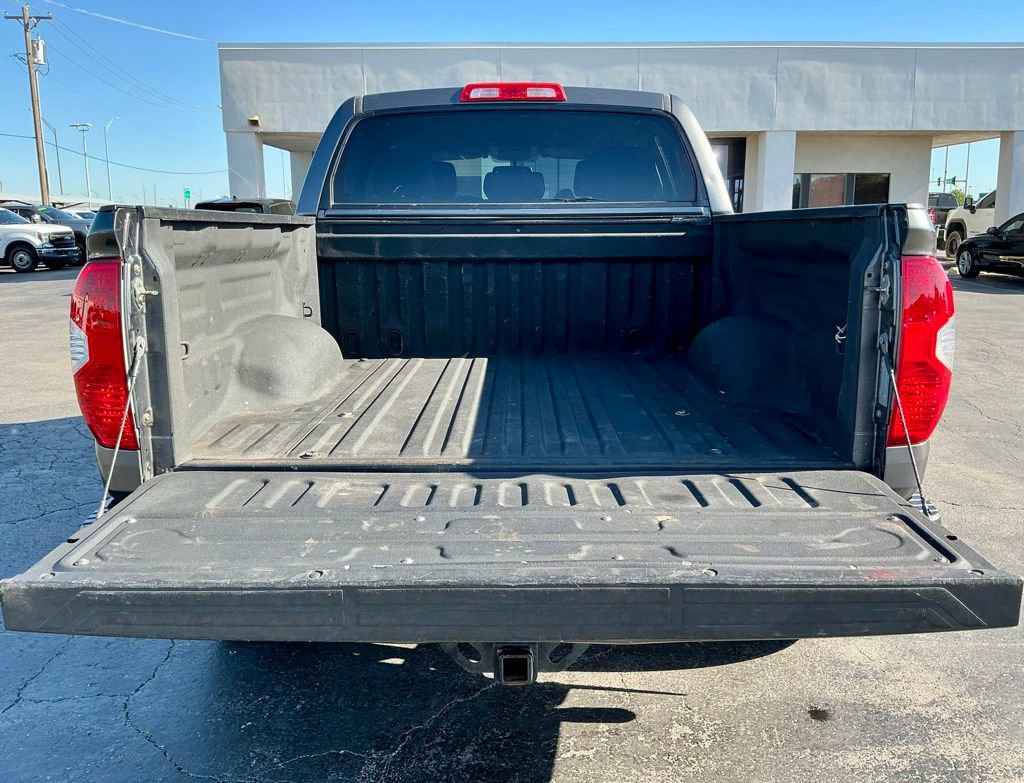 Used 2014 Toyota Tundra SR5 w/ SR5 Upgrade Package AWD/4WD image 18