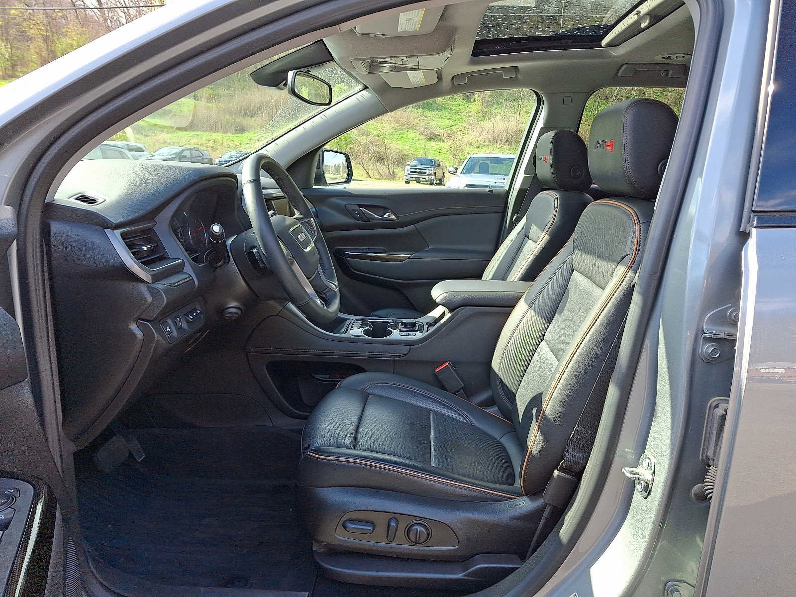 Used 2023 GMC Acadia AT4 w/ Technology Package image 13