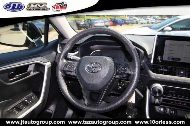 Used 2024 Toyota RAV4 LE FWD image 19