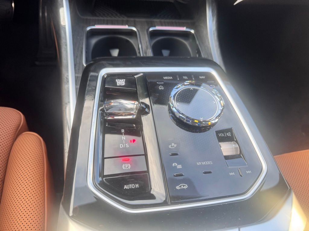 Used 2026 BMW 740i xDrive image 10