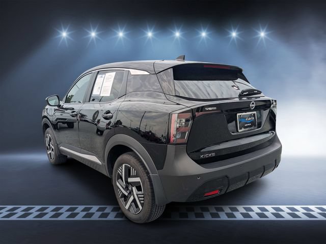 Used 2025 Nissan Kicks SV FWD image 5