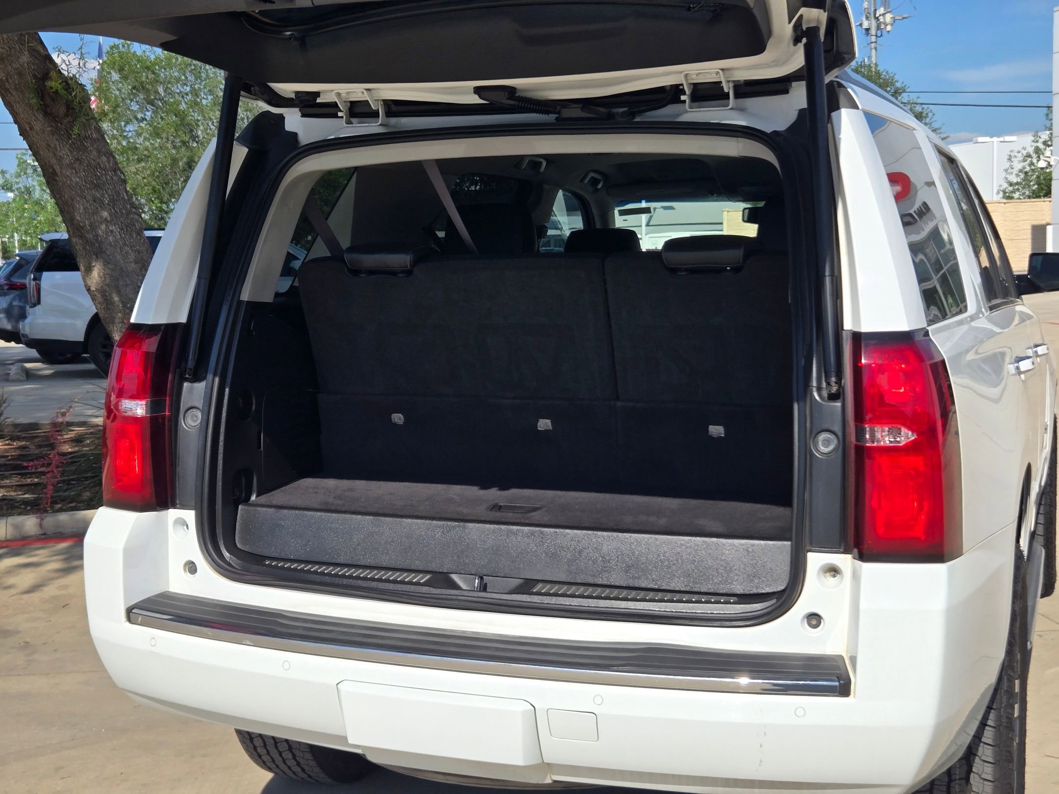 Certified 2017 Chevrolet Tahoe Premier AWD/4WD image 25