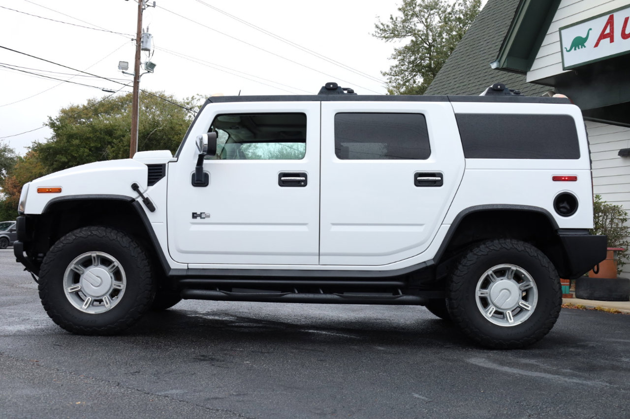 Used 2003 HUMMER H2 w/ Preferred Equipment Group image 2