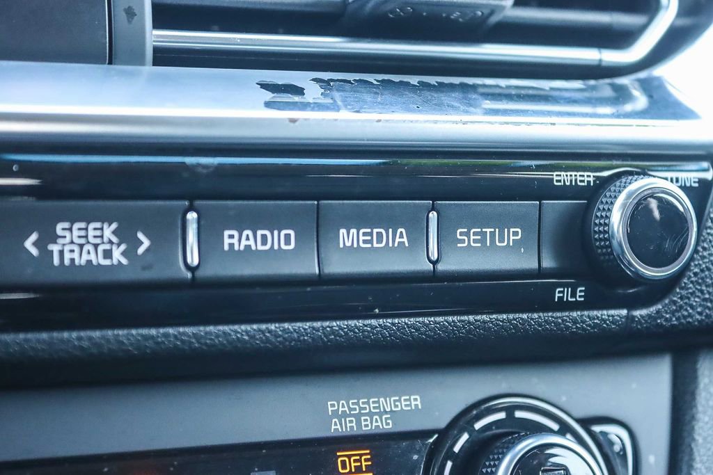 Used 2022 Kia Niro EX Premium image 30