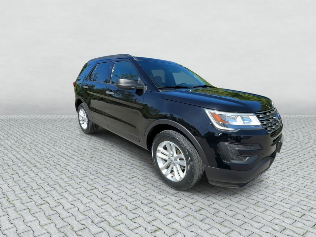 Used 2016 Ford Explorer 4WD image 2