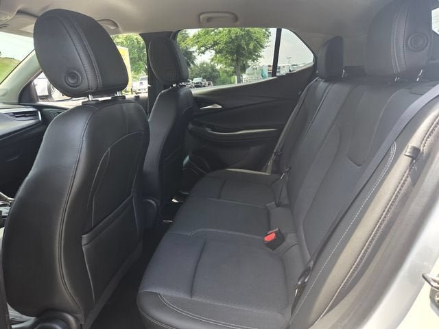 Used 2024 Buick Encore GX Preferred FWD image 11