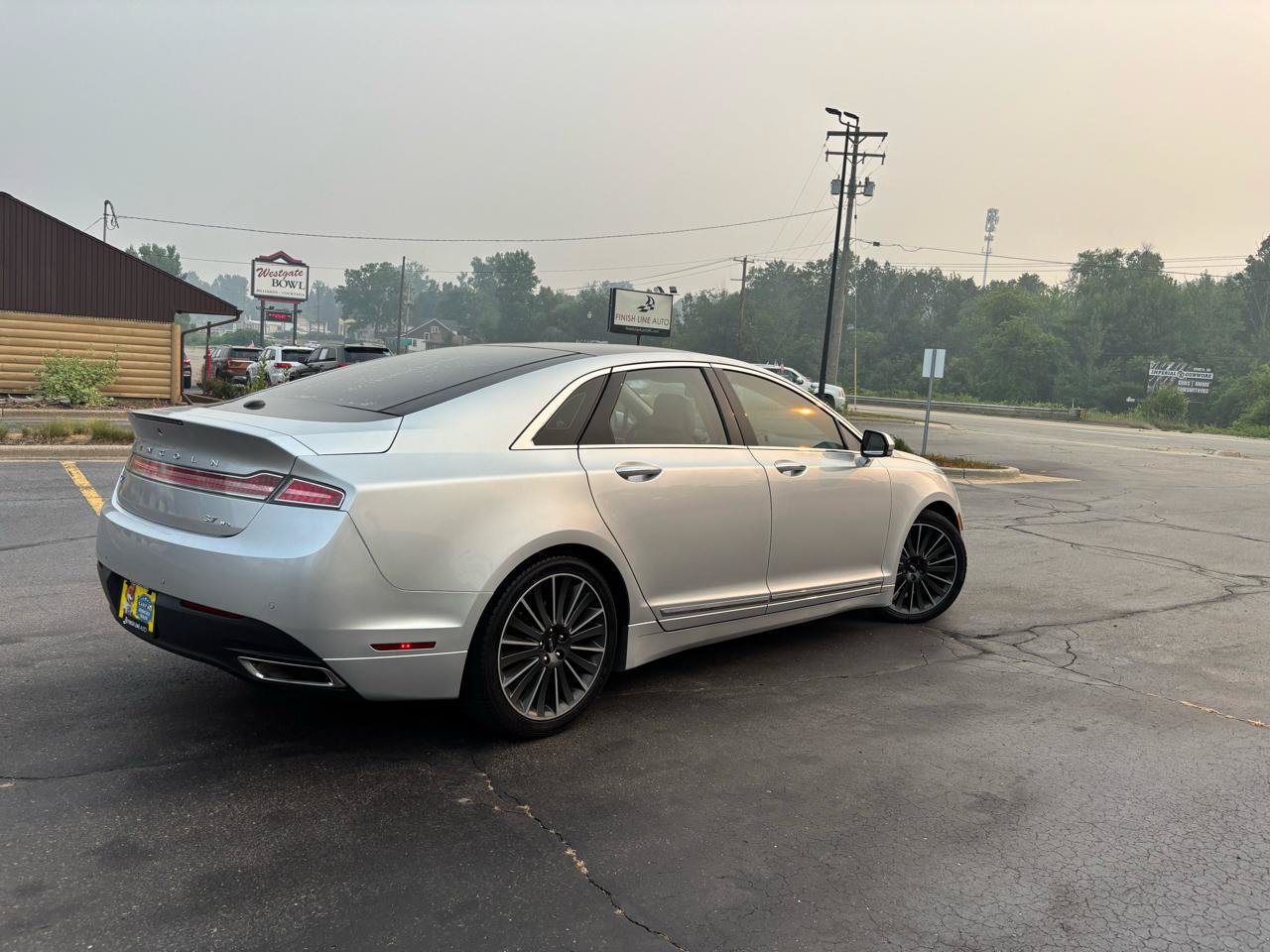 Used 2016 Lincoln MKZ AWD w/ Equipment Group 300A Reserve image 9