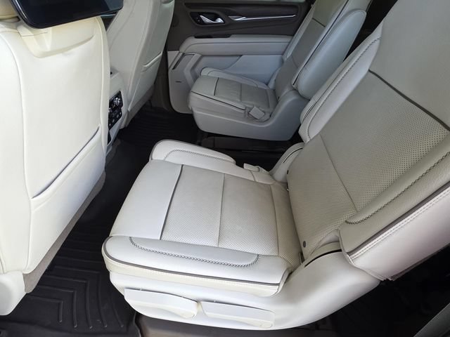 Used 2021 GMC Yukon XL Denali w/ LPO, Illumination Package RWD image 10