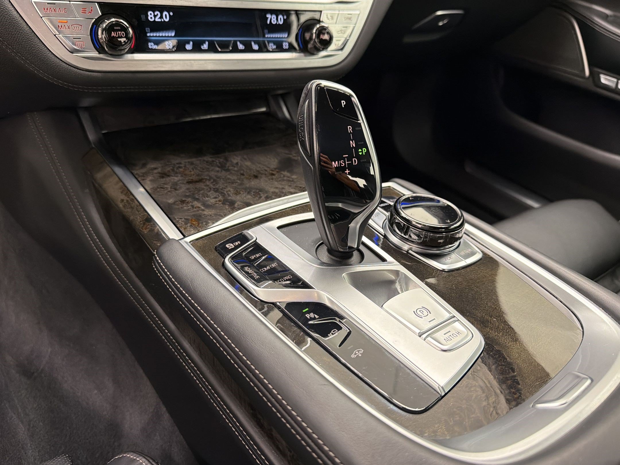 Used 2016 BMW 750i xDrive AWD/4WD image 17