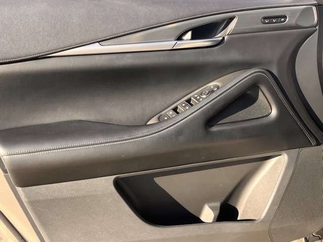 Certified 2024 INFINITI QX60 Luxe image 11