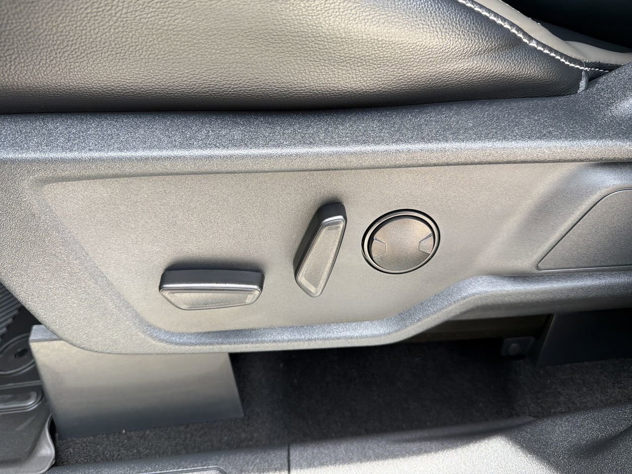 Certified 2025 Ford Bronco Outer Banks AWD/4WD image 19