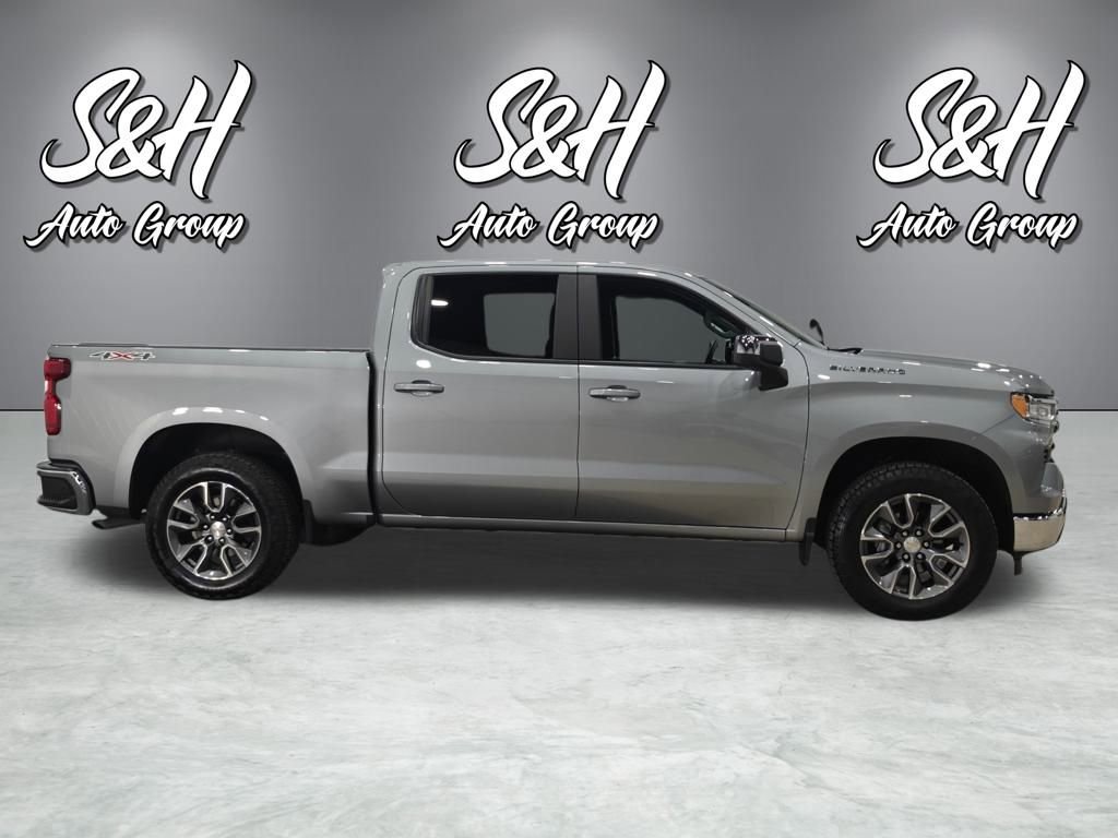 Used 2025 Chevrolet Silverado 1500 LT w/ LPO, Dark Essentials Package image 18