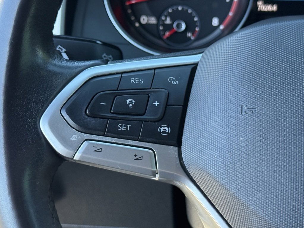 Used 2020 Volkswagen Atlas Cross Sport SE image 18