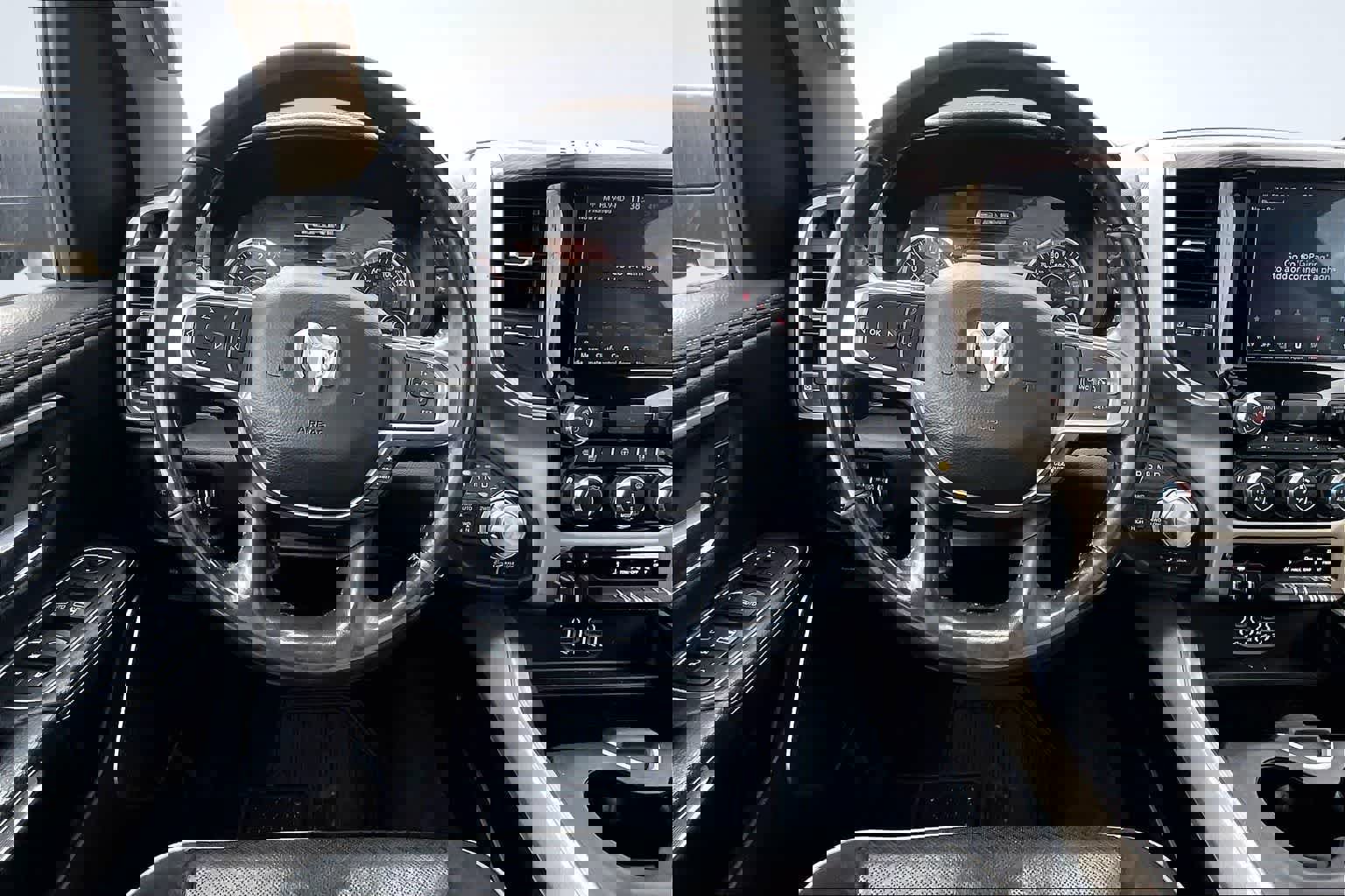 Used 2020 RAM 1500 Laramie image 15