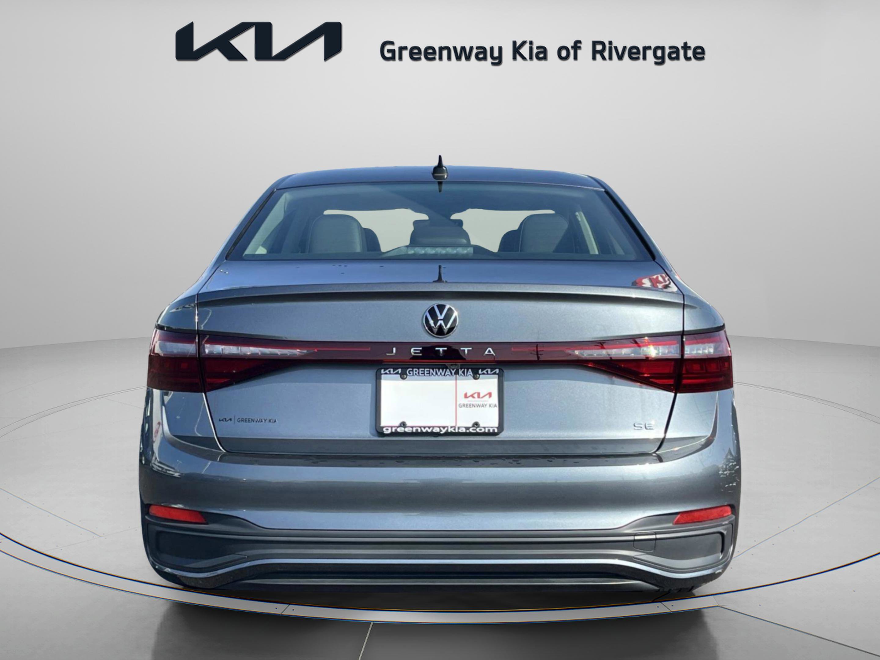 Used 2025 Volkswagen Jetta SE image 6