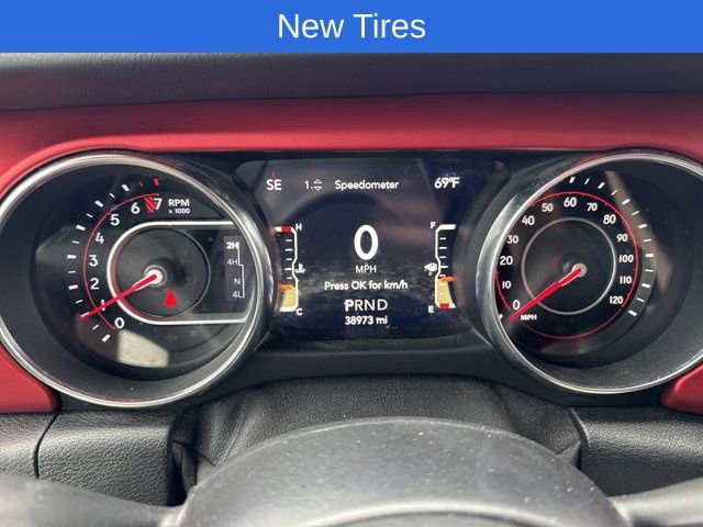 Used 2020 Jeep Gladiator Rubicon w/ Dual Top Group AWD/4WD image 10